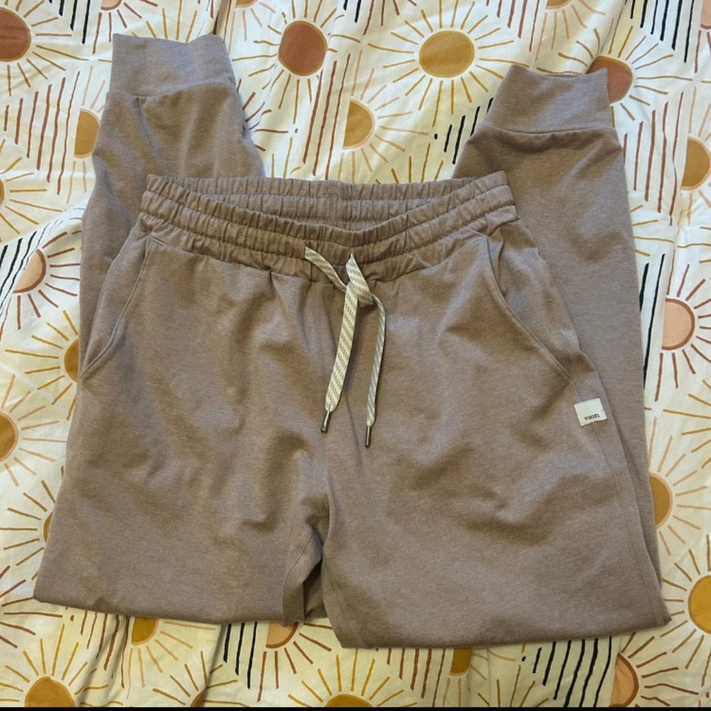 Vuori Performance Joggers